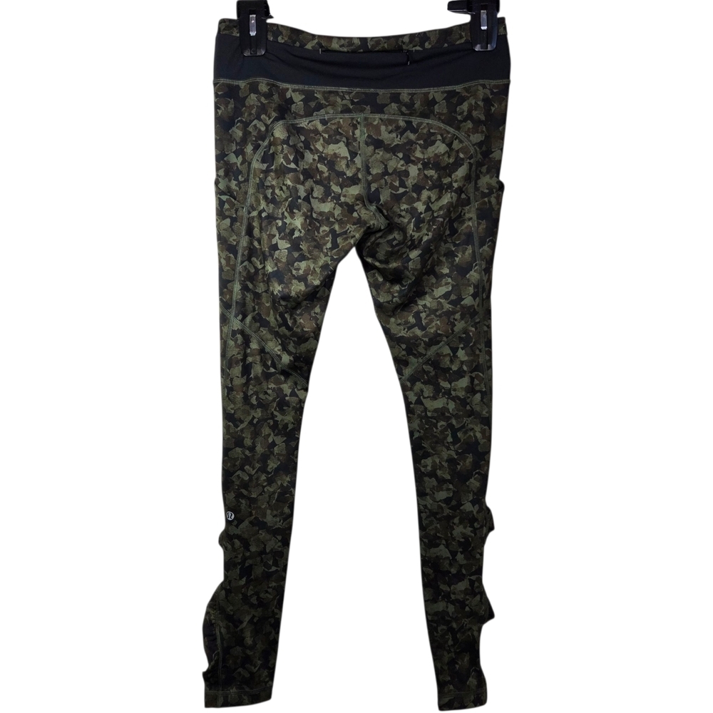 Lululemon Athletica Green Camouflage Leggings - Picture 2 of 6
